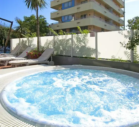 Ferretti Family Madison - CattolicaAlbergo